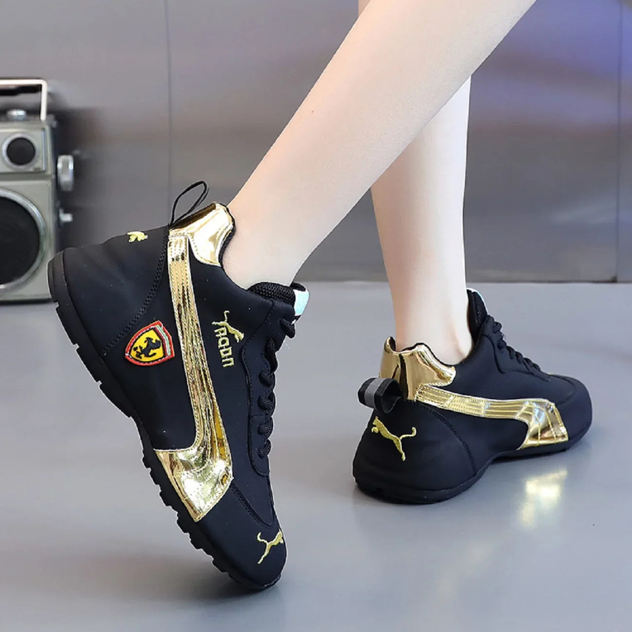 Stylish Men's Soft Sole Sneakers